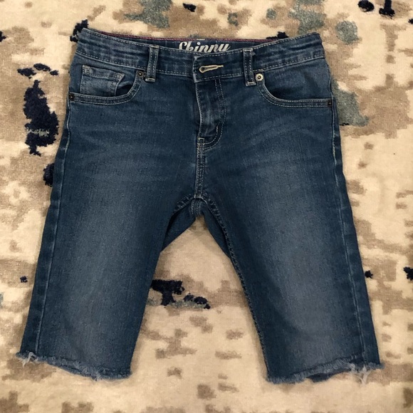 Crazy 8 skinny cutoffs - Picture 1 of 4